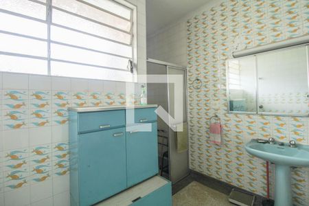 Casa à venda com 820m², 4 quartos e 8 vagas Casa à venda com 820m², 4 quartos e 8 vagasBanheiro