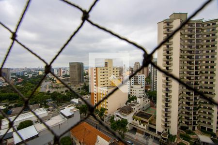 Vista da sala de apartamento à venda com 3 quartos, 150m² em Vila Bastos, Santo André