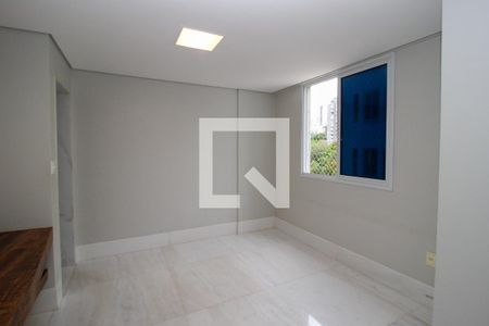 Sala de apartamento à venda com 3 quartos, 81m² em Estoril, Belo Horizonte