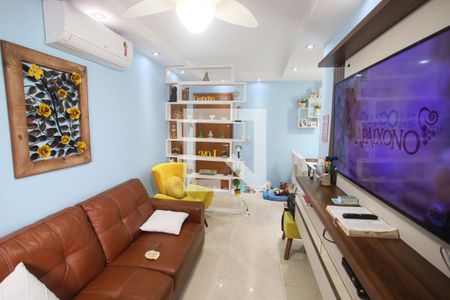 Sala de apartamento para alugar com 2 quartos, 69m² em Taquara, Rio de Janeiro