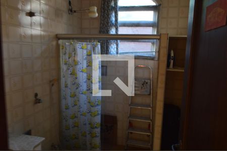 Banheiro da Suíte 1 de casa de condomínio para alugar com 5 quartos, 1050m² em Anil, Rio de Janeiro