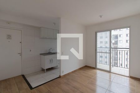 Sala de apartamento para alugar com 3 quartos, 56m² em Jardim Cocaia, Guarulhos