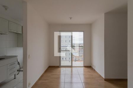 Sala de apartamento para alugar com 3 quartos, 56m² em Jardim Cocaia, Guarulhos