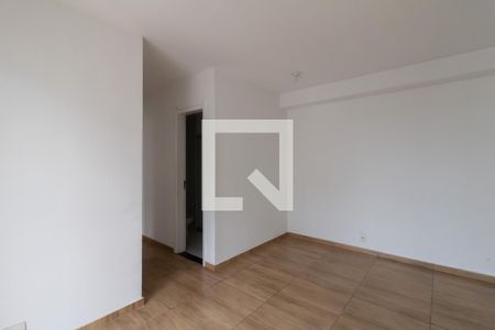 Sala de apartamento para alugar com 3 quartos, 56m² em Jardim Cocaia, Guarulhos