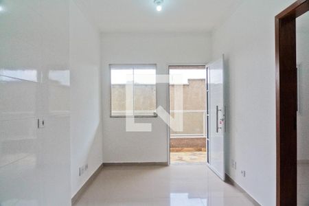 Sala de apartamento para alugar com 2 quartos, 40m² em Jardim Mangalot, São Paulo