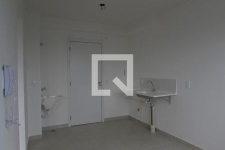 Sala/Cozinha de apartamento para alugar com 2 quartos, 32m² em Jardim Celeste, São Paulo