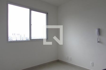 Sala/Cozinha de apartamento para alugar com 2 quartos, 32m² em Jardim Celeste, São Paulo