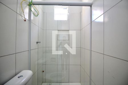 Banheiro de kitnet/studio para alugar com 0 quarto, 18m² em Tororo, Salvador