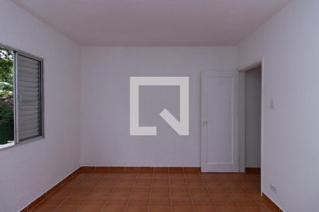 Quarto 1 de casa para alugar com 2 quartos, 120m² em Vila Nivi, São Paulo