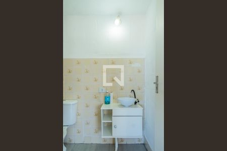 Banheiro de apartamento à venda com 1 quarto, 35m² em Santana, Porto Alegre