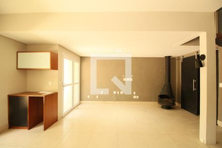 Sala de casa de condomínio para alugar com 2 quartos, 106m² em Vila Andrade, São Paulo