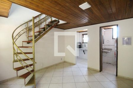 Sala de casa para alugar com 1 quarto, 60m² em Freguesia (jacarepaguá), Rio de Janeiro