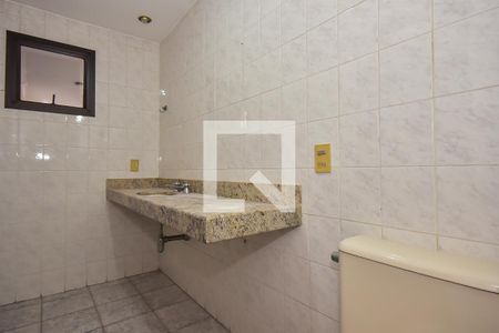 Apartamento à venda com 340m², 4 quartos e 4 vagas Apartamento à venda com 340m², 4 quartos e 4 vagasBanheiro Suíte 1