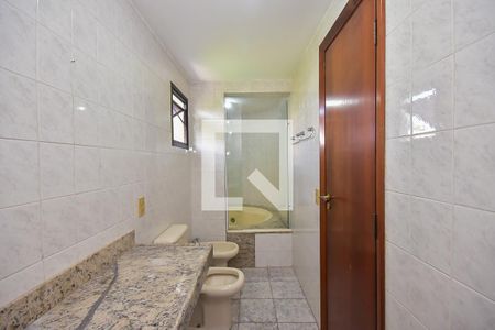 Apartamento à venda com 340m², 4 quartos e 4 vagas Apartamento à venda com 340m², 4 quartos e 4 vagasBanheiro Suíte 1
