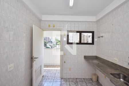 Apartamento à venda com 340m², 4 quartos e 4 vagas Apartamento à venda com 340m², 4 quartos e 4 vagasCozinha