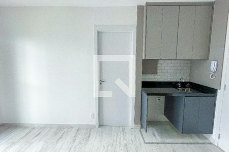 Sala/Cozinha de kitnet/studio para alugar com 1 quarto, 26m² em Pinheiros, São Paulo