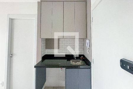 Sala/Cozinha de kitnet/studio para alugar com 1 quarto, 26m² em Pinheiros, São Paulo