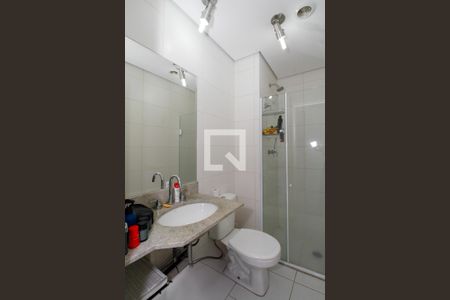 Banheiro de kitnet/studio à venda com 1 quarto, 32m² em Pinheiros, São Paulo