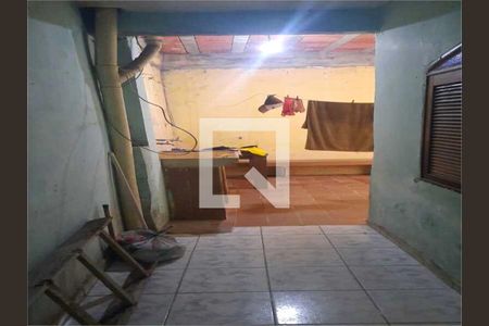 Casa à venda com 1 quarto, 140m² em Utinga, Santo André