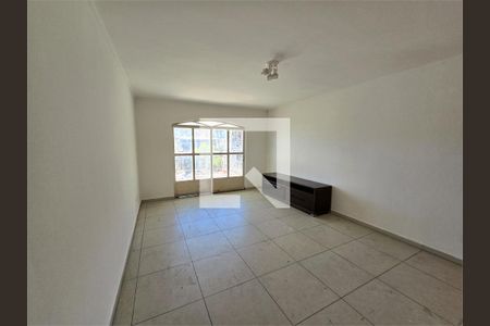 Casa à venda com 3 quartos, 120m² em Vila Gomes, São Paulo