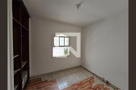 Casa à venda com 3 quartos, 120m² em Vila Gomes, São Paulo