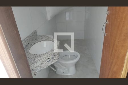 Casa à venda com 3 quartos, 130m² em Vila Nivi, São Paulo