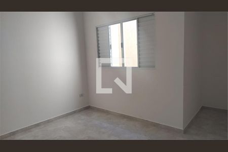 Casa à venda com 3 quartos, 130m² em Vila Nivi, São Paulo