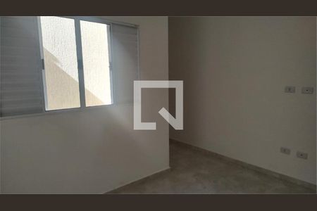 Casa à venda com 3 quartos, 130m² em Vila Nivi, São Paulo