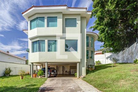 Casa à venda com 5 quartos, 672m² em Chácara Monte Alegre, São Paulo