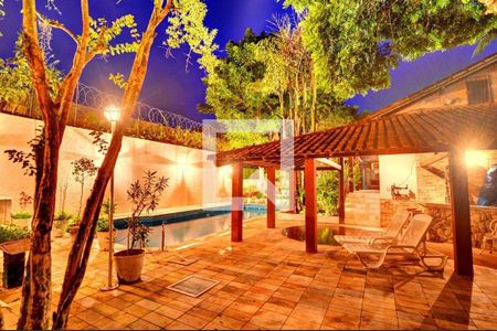 Casa à venda com 4 quartos, 585m² em Jardim Botânico, Rio de Janeiro