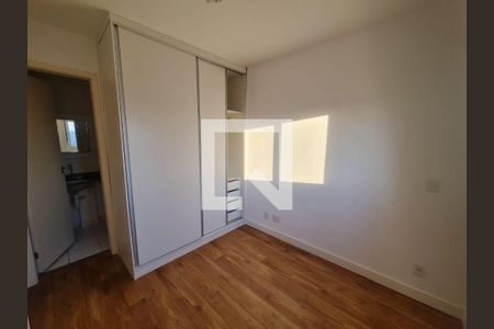 Apartamento à venda com 2 quartos, 57m² em Parque Reboucas, São Paulo