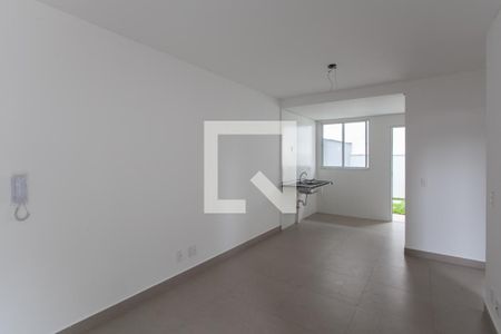 Sala de apartamento à venda com 2 quartos, 120m² em Santa Monica, Belo Horizonte