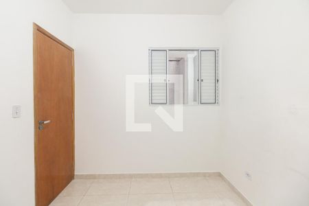 Quarto 2 de apartamento para alugar com 2 quartos, 42m² em Vila Esperança, São Paulo