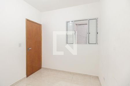 Quarto 2 de apartamento para alugar com 2 quartos, 42m² em Vila Esperança, São Paulo