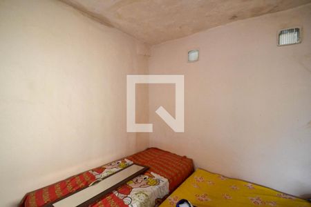 Quarto de casa para alugar com 1 quarto, 45m² em Centro, Nilópolis