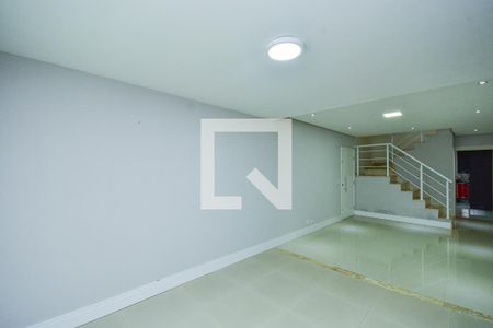 Sala de casa para alugar com 3 quartos, 122m² em Jardim Ubirajara, São Paulo