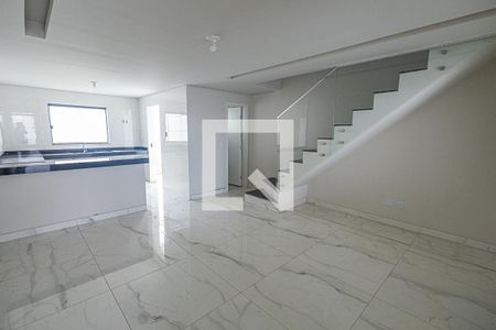 Sala de casa à venda com 3 quartos, 162m² em Floramar, Belo Horizonte