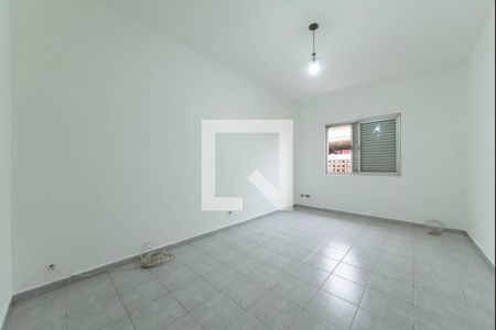 Quarto 2 de casa para alugar com 2 quartos, 70m² em Vila Babilonia, São Paulo