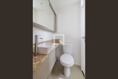 Banheiro de kitnet/studio para alugar com 1 quarto, 39m² em Jardim Botânico, Porto Alegre