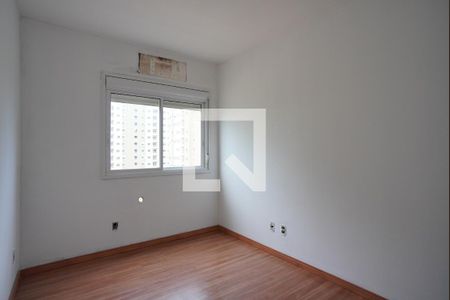 Quarto 1 de apartamento para alugar com 2 quartos, 51m² em Humaitá, Porto Alegre