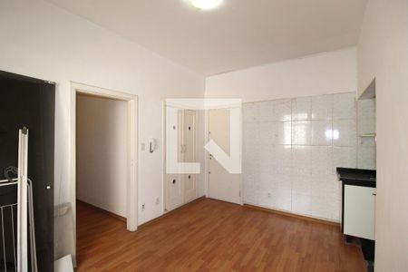 Sala/Cozinha de apartamento para alugar com 1 quarto, 53m² em Itaim Bibi, São Paulo