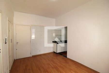 Sala/Cozinha de apartamento para alugar com 1 quarto, 53m² em Itaim Bibi, São Paulo