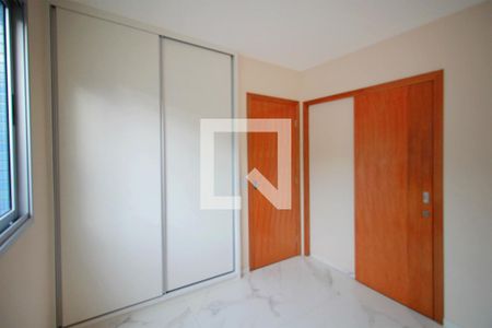 Suite de apartamento para alugar com 2 quartos, 59m² em Floramar, Belo Horizonte