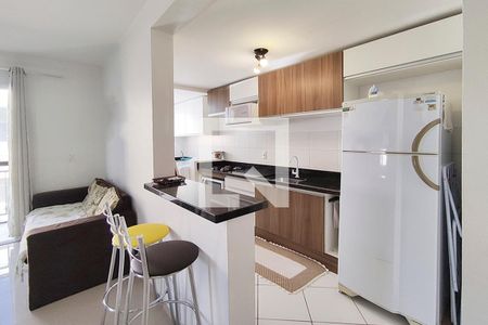 Apartamento para alugar com 62m², 2 quartos e 1 vaga Apartamento para alugar com 62m², 2 quartos e 1 vagaCozinha e Área de Serviço