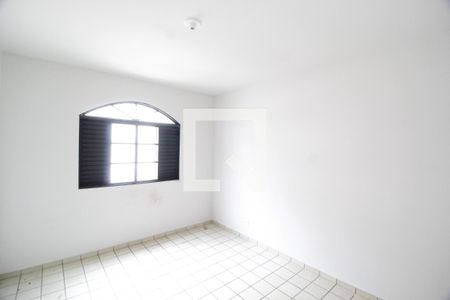 Quarto 1 de apartamento para alugar com 2 quartos, 84m² em Tabajaras, Uberlândia