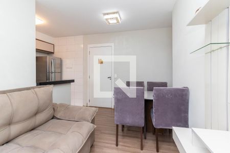 Sala de apartamento para alugar com 2 quartos, 47m² em Conjunto Residencial José Bonifácio, São Paulo