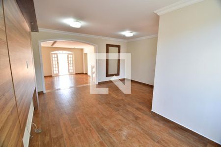 Sala 1 de casa para alugar com 4 quartos, 400m² em Jardim Colonial, Campinas