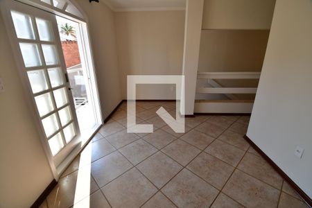 Sala 3 de casa para alugar com 4 quartos, 400m² em Jardim Colonial, Campinas