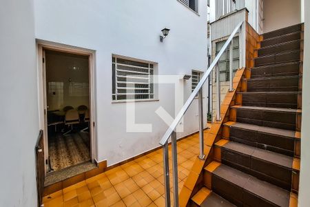 Casa à venda com 300m², 4 quartos e 3 vagas Casa à venda com 300m², 4 quartos e 3 vagasQuintal