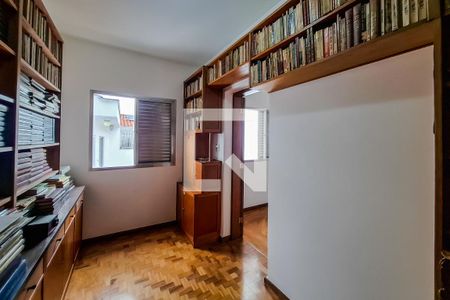 Casa à venda com 300m², 4 quartos e 3 vagas Casa à venda com 300m², 4 quartos e 3 vagasQuarto 3